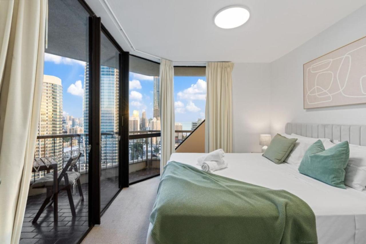 The Ballah - Surfers High Floor 2 Bedroom Ocean View Unit With Parking Pool Gym Apartment