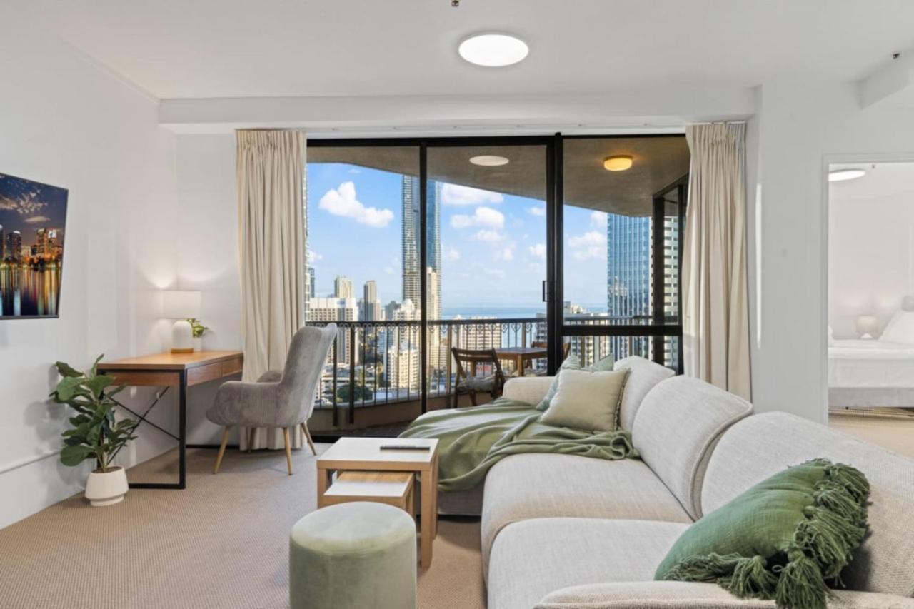 Apartment The Ballah - Surfers High Floor 2 Bedroom Ocean View Unit With Parking Pool Gym Gold Coast